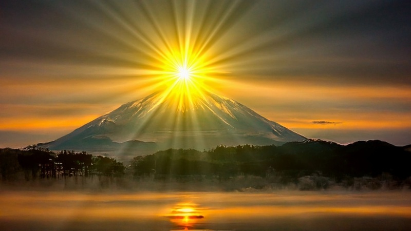 富士山と初日の出